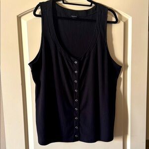 Torrid Black Sleeveless Ribbed Tank Top with Buttoned Style 4X